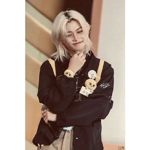 STRAYKIDS M 9