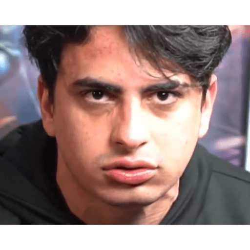O famoso esconde gay 8
