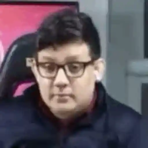 EM OFF gifs 12