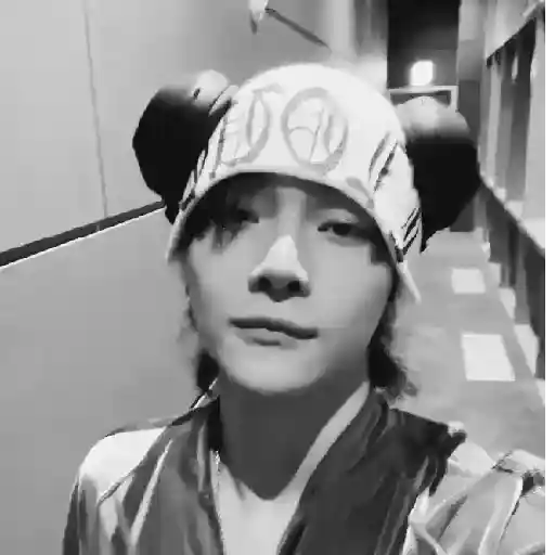 Nicholas    Wang      Saudade. 10