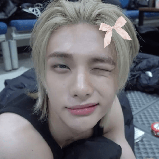 Hyunjin  9