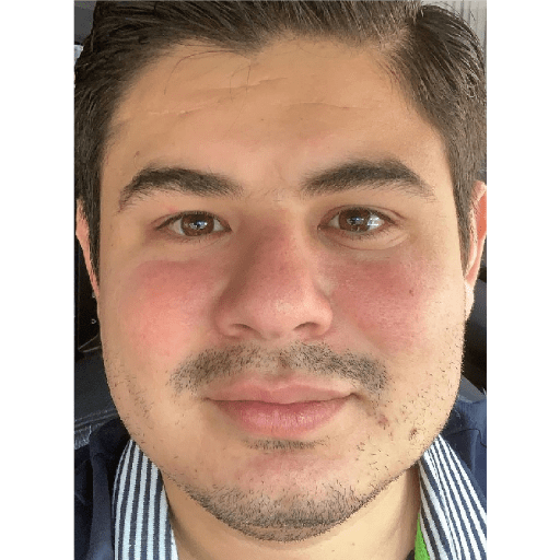Alfredo Olivas  2