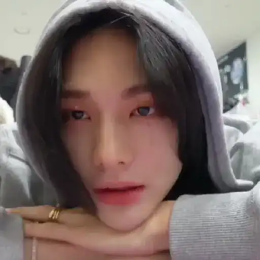 Hyunjin animada 4