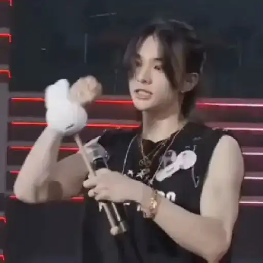 Hyunjin animada 15