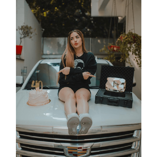 Kimberly loaiza 15