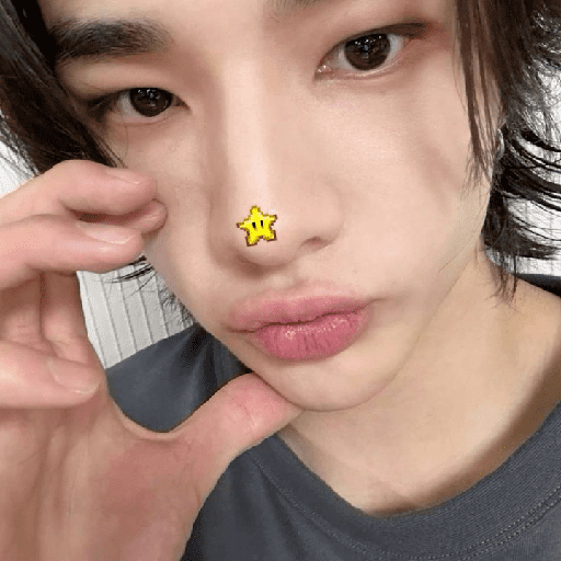 Hyunjin-Stray kids 4