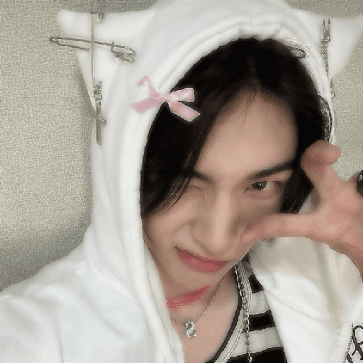 Hyunjin-Stray kids 8