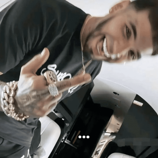 Anuel AA 10