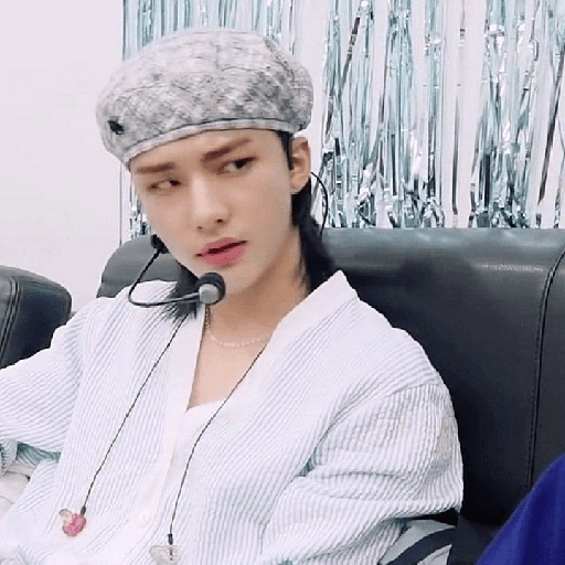 Hyunjin'version  29
