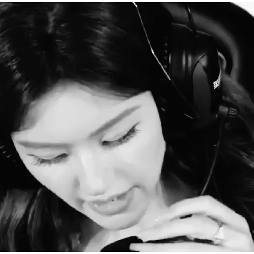 LUSI 泰⃞ ©╾𝝡Ξ𝚰R𝚬N ✿〬𓏼🐈‍⬛ 13