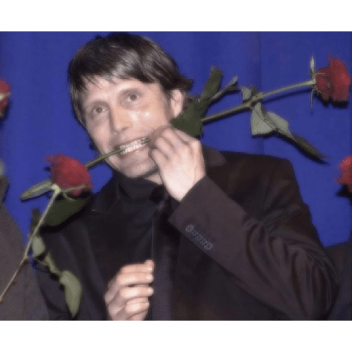 Mads mikkelsen  26