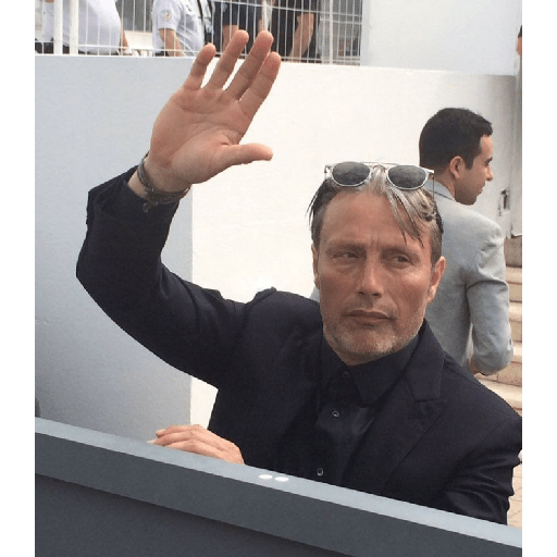 Mads mikkelsen  19