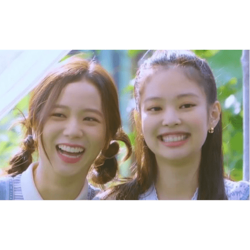 Jisoo y Jennie 22
