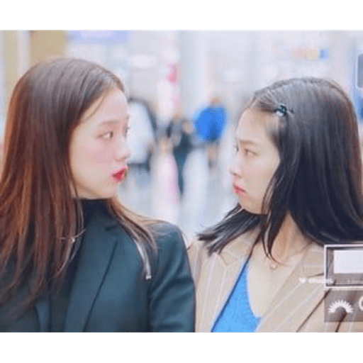 Jisoo y Jennie 26