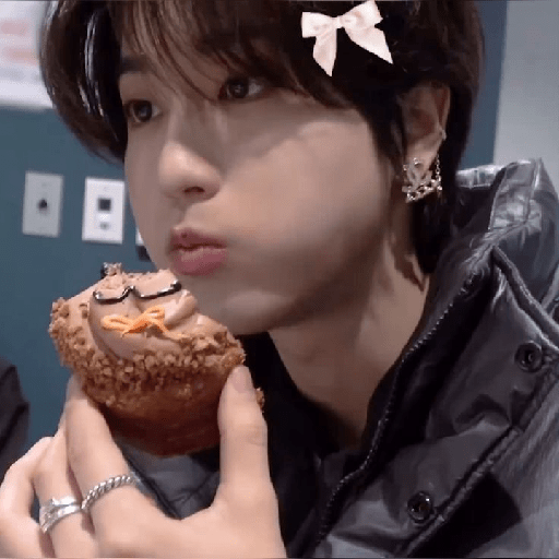 Stray kids coquette 🎀🎀 24