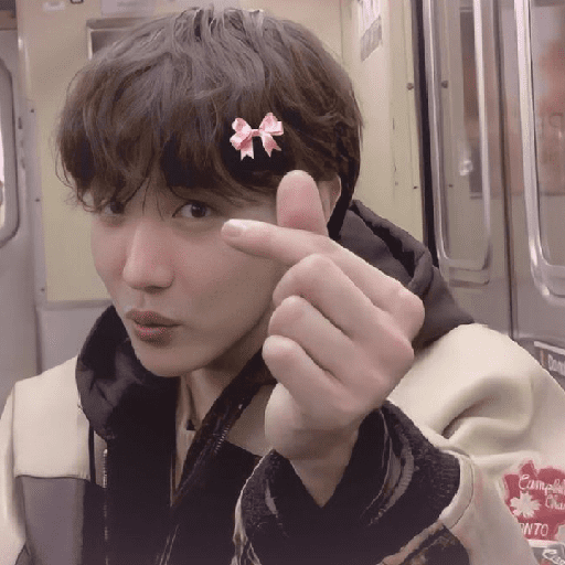 ᰋ 𝅄    ও J-Hope ¡ 20