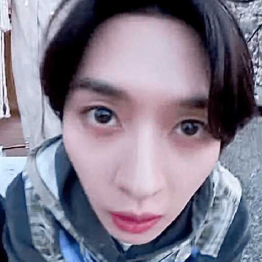 ᰋ 𝅄    ও Lee Know ¡ 4