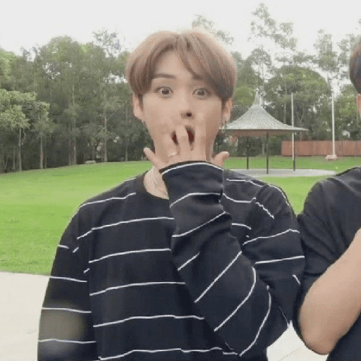 ᰋ 𝅄    ও Lee Know ¡ 23