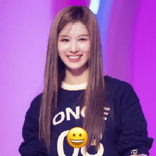 Sana imitando emojis ! ♡.  5