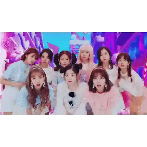 TWICE ✨✨✨
