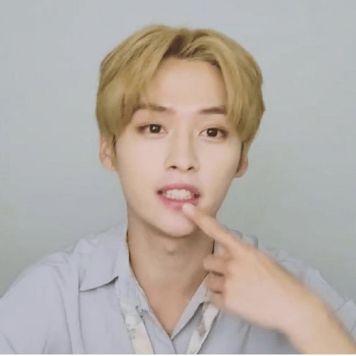 Kpop and Anime!! ˆ𐃷ˆ 18