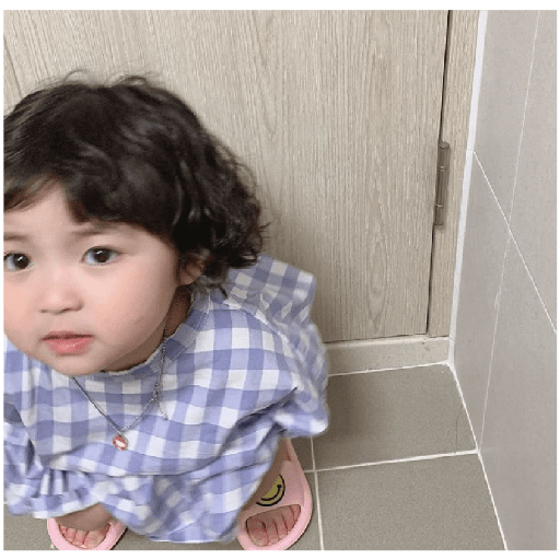 Niña 4