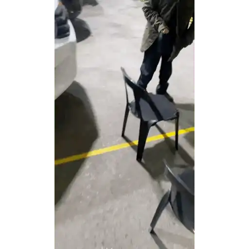 ملصق 11