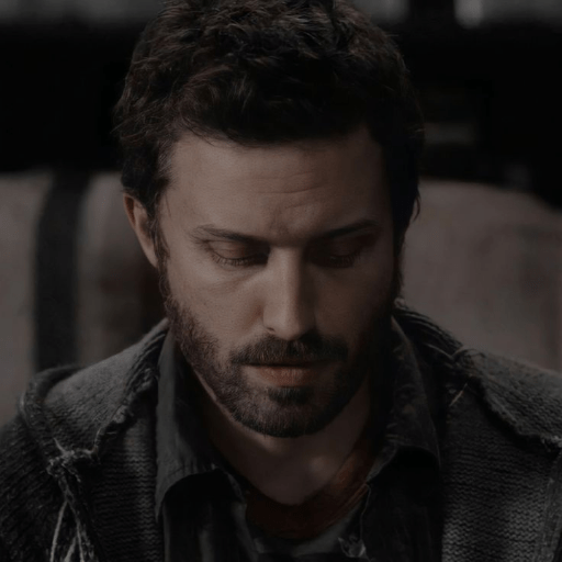˚₊·͟͟͟͟͟͟͞͞͞͞͞͞Chuck Shurleyೃ࿔ 17