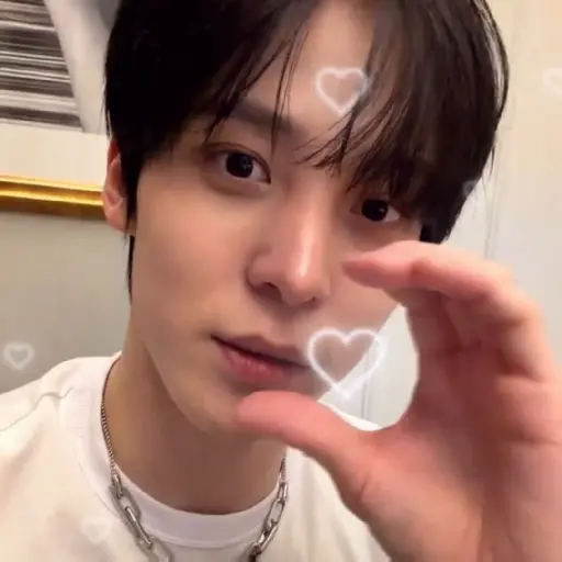 ׄ ͏ yunho  𖹭 ͏ 8