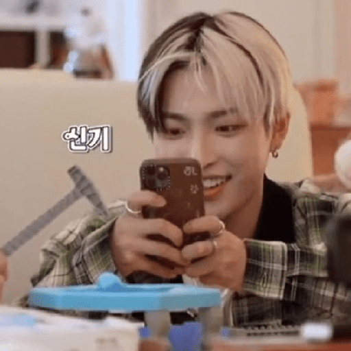 ׄ ͏ hongjoong  𖹭 11